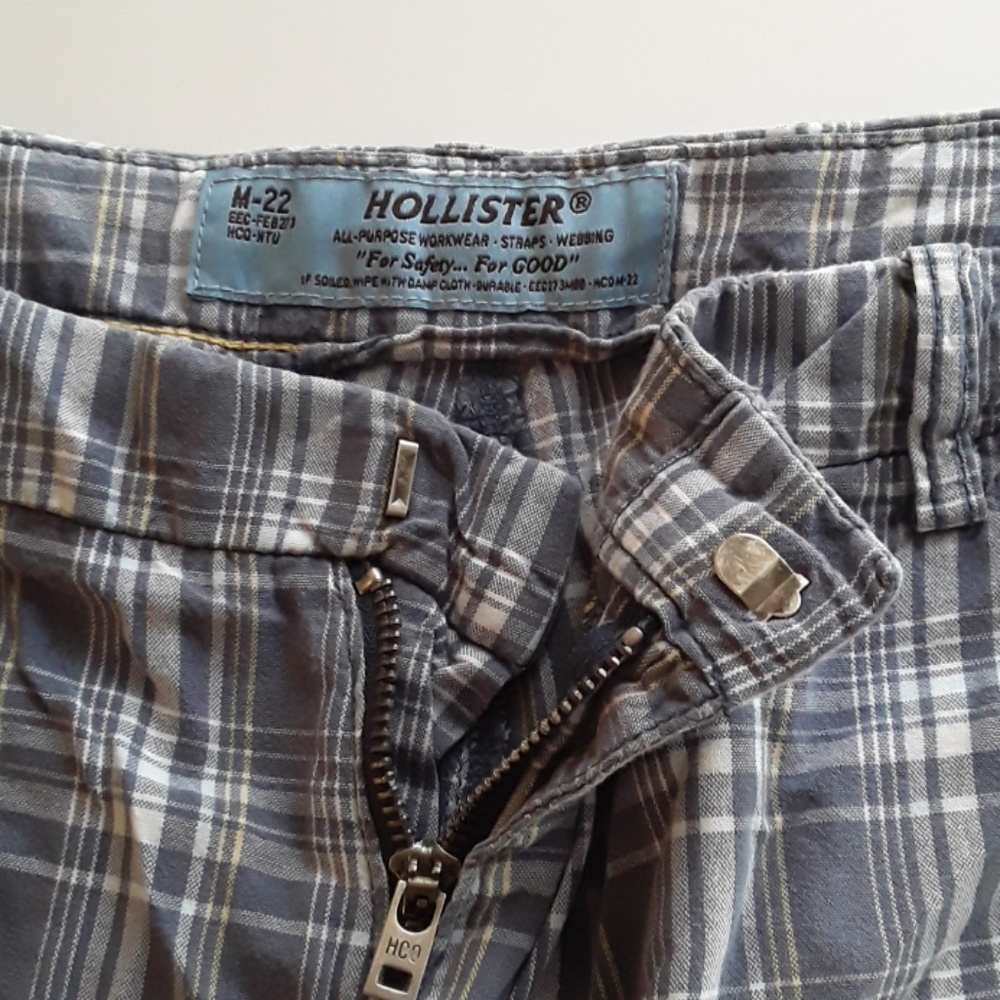 Hollister plaid shorts